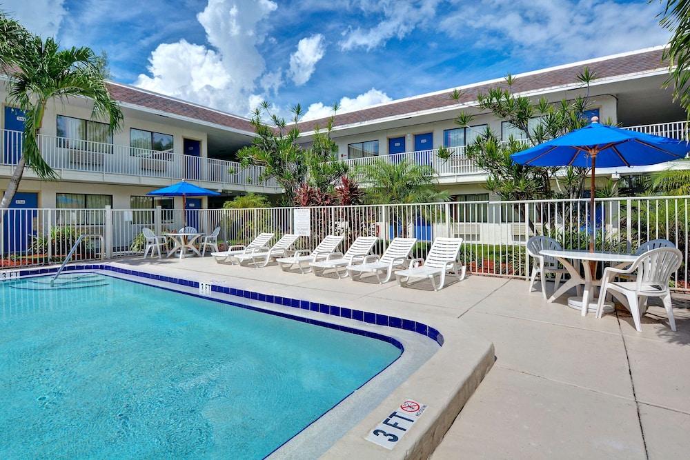 Motel 6 Dania Beach Exterior foto