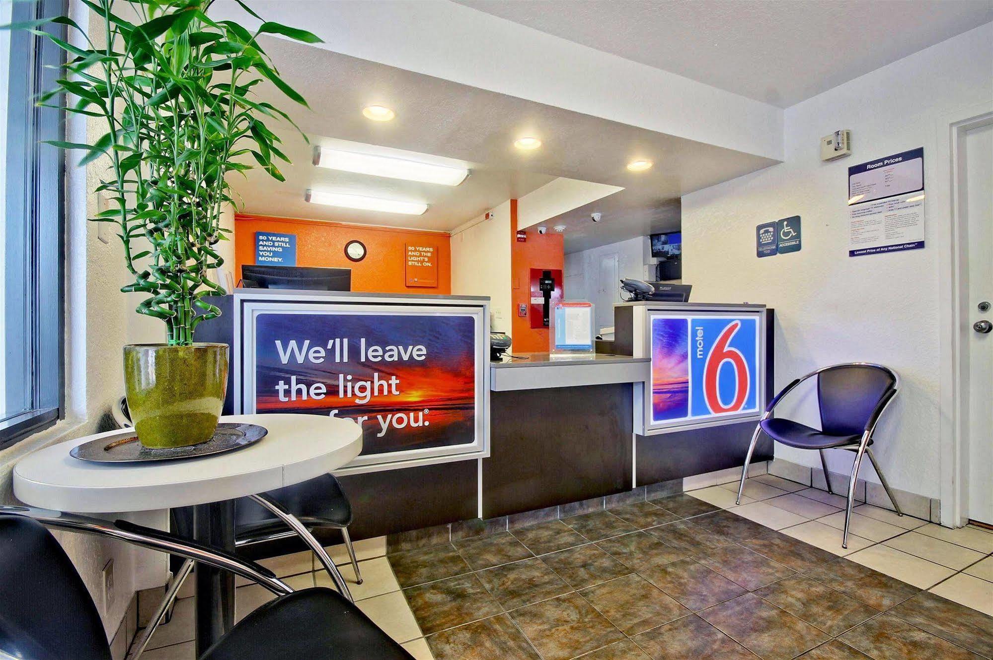 Motel 6 Dania Beach Exterior foto